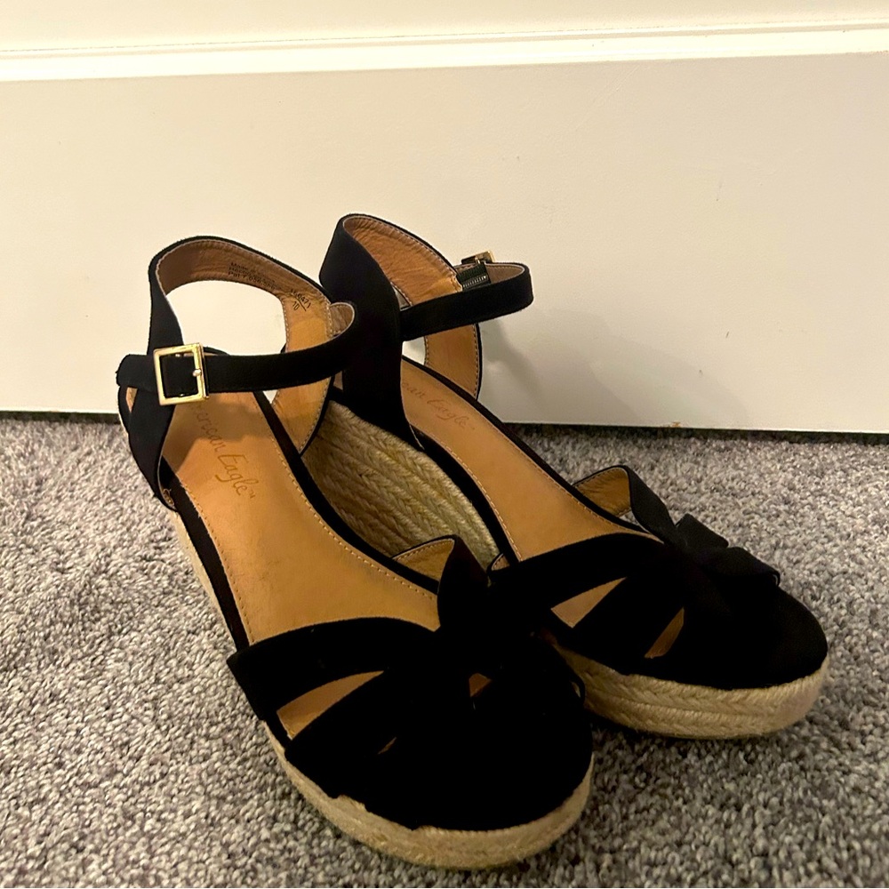 American Eagle size 8.5 3inch Espadrille heels.